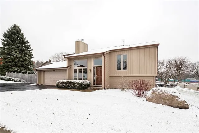 2801 Vernon Ct photo 1