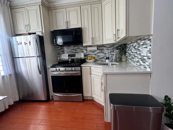 (undisclosed Address), Jamaica, NY 11433