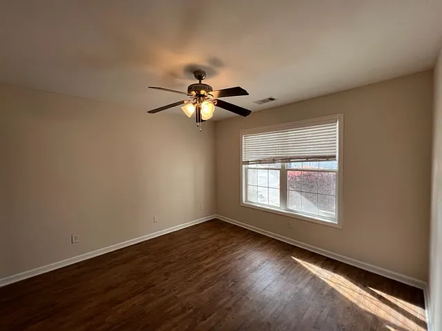 237 N Main St — Photo 8