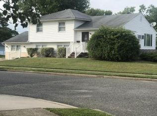 7 Haverford Rd, Somers Point, NJ 08244