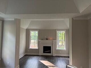 2nd image of 3356 Glenview Drive
