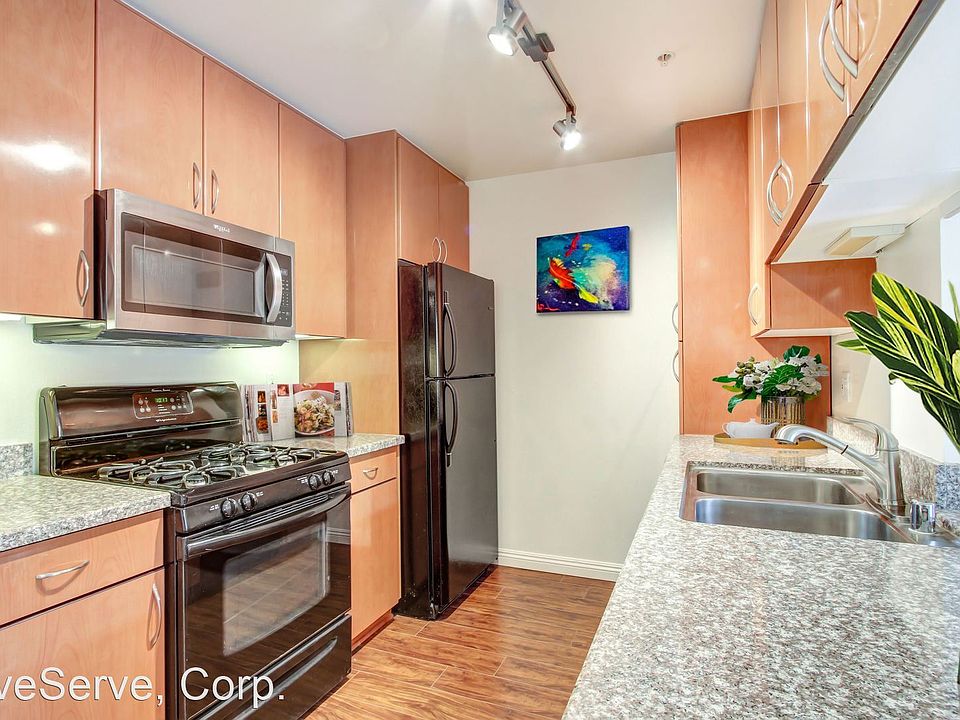 1st image of 65 W Dayton St #4127100