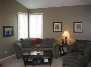 783 English Oaks Dr, Cary, IL 60013