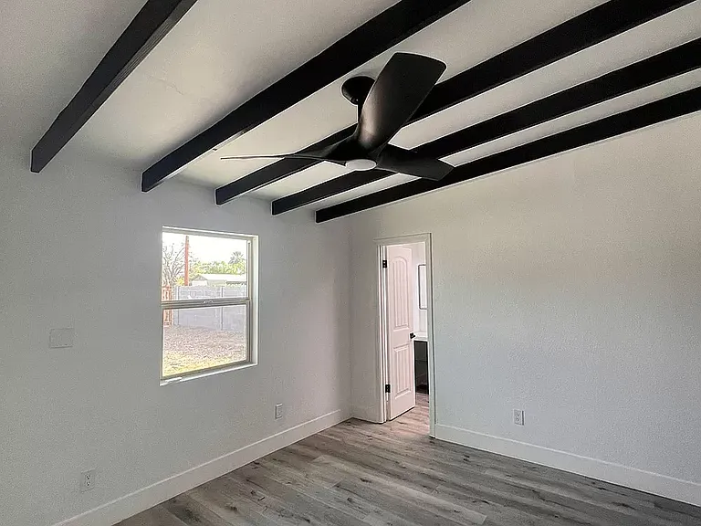 1346 E Almeria Rd — Photo 6
