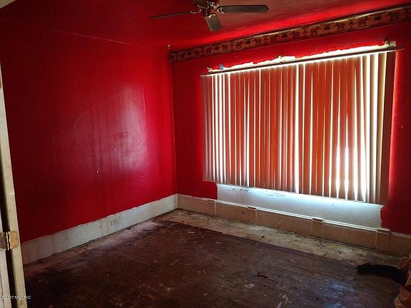 4th image of 1055 Lafayette Ave SE