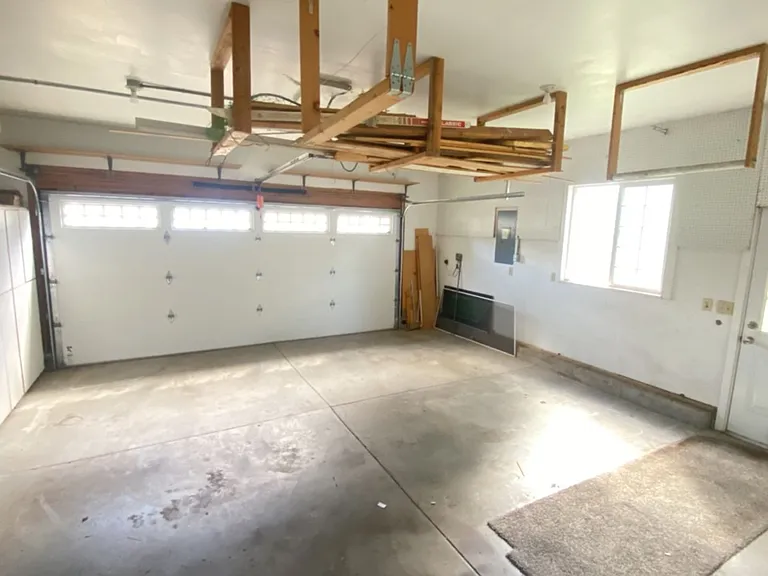 2503 E M Ave — Photo 31