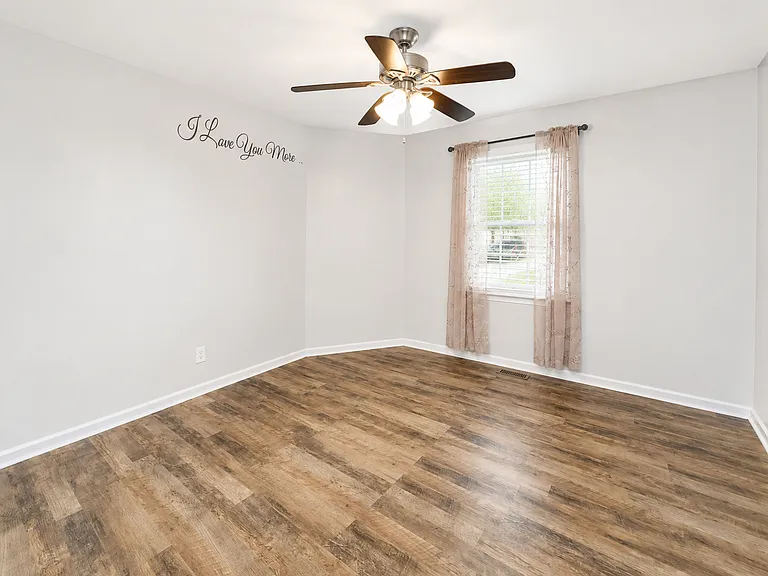 3401 Brighton St — Photo 10