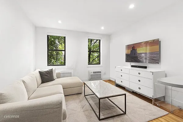 Rented by Compass | media 7