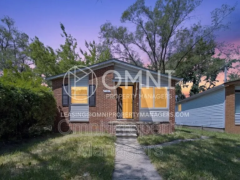 7161 Varjo St — Photo 1