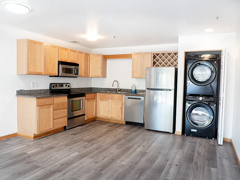606 NW Naito Pkwy #A8 — Photo 6
