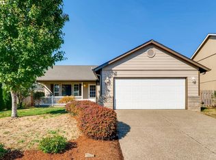 873 Meadowlawn Pl, Molalla, OR