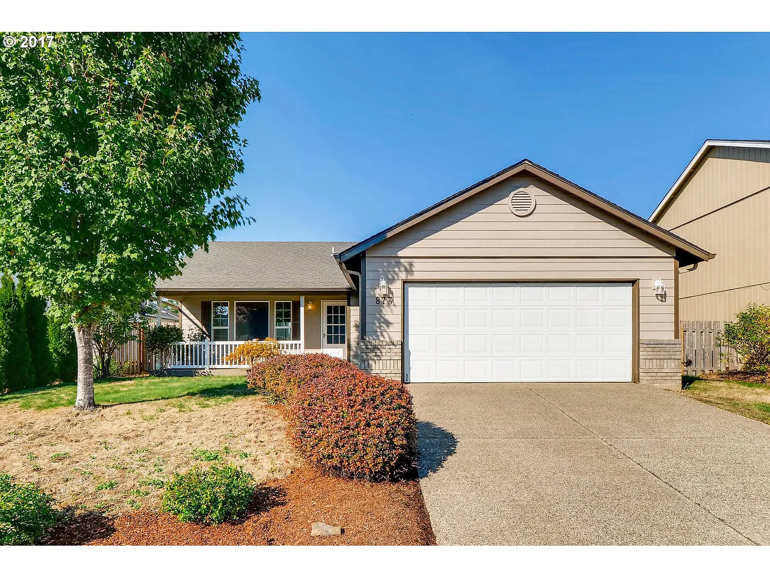873 Meadowlawn Pl photo 1