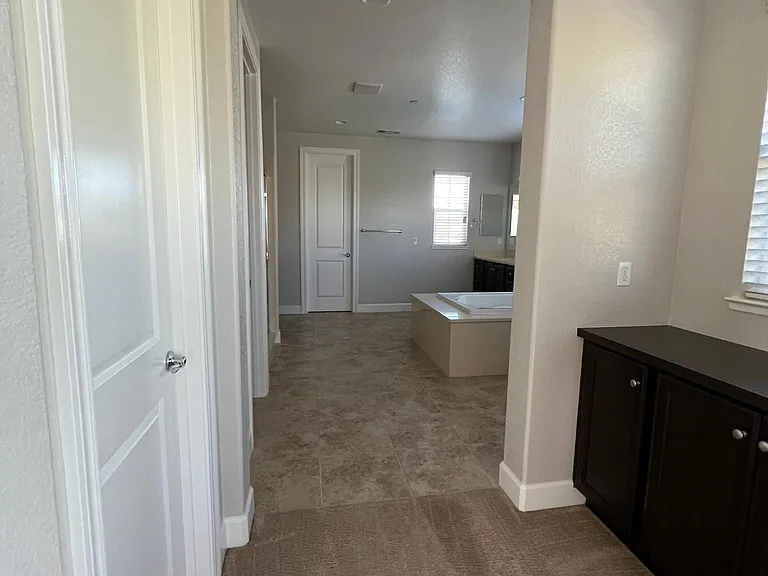 379 W Beckman Ct — Photo 25