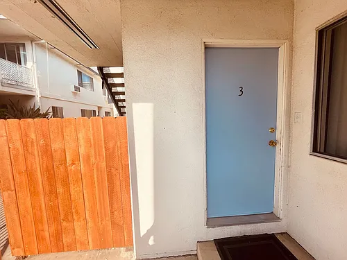 4403 Mammoth Ave Photo 1