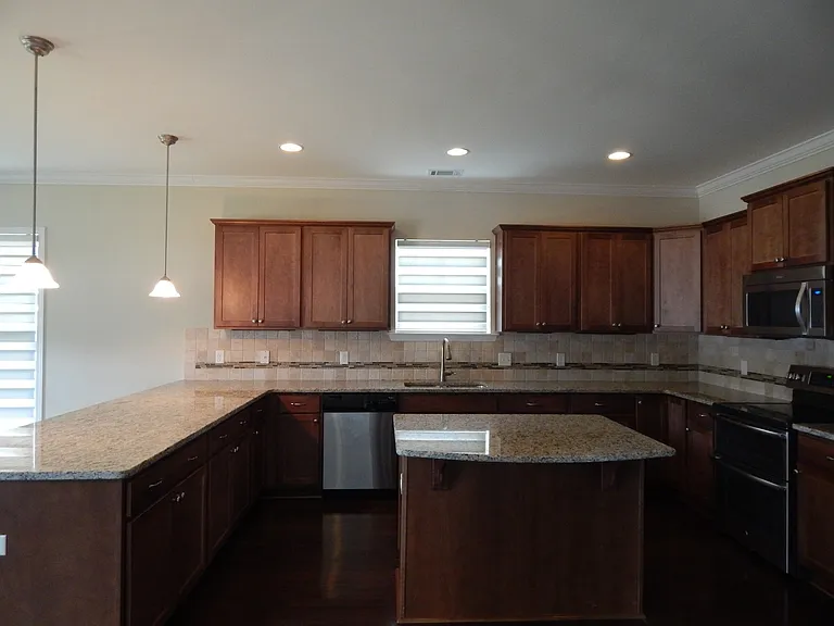 612 Wyndham Way — Photo 50