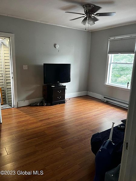 5th image of 268 Warren Street