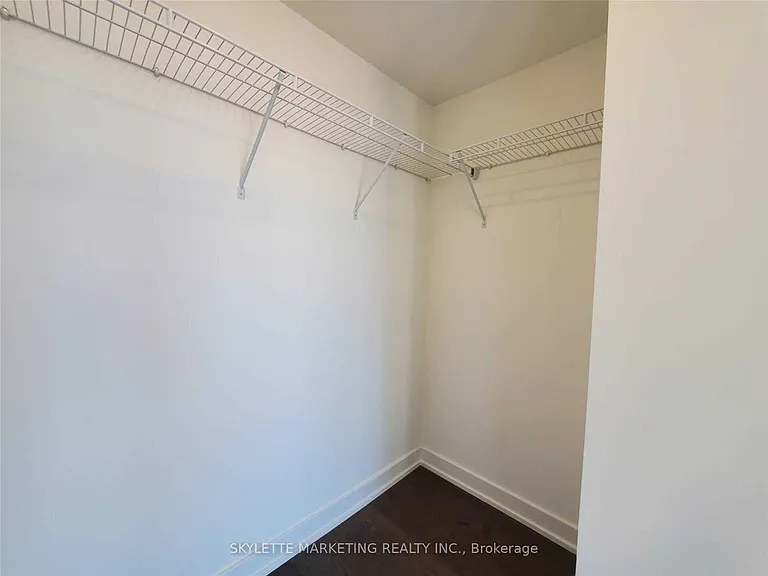 25 Richmond St E #1917 — Photo 13
