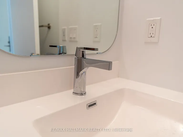 15 Richardson St #316 — Photo 11