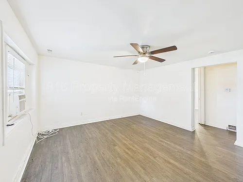 639 S Crysler Ave #E Photo 1