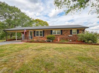 213 Scenic Cir, Boiling Springs, SC 29316