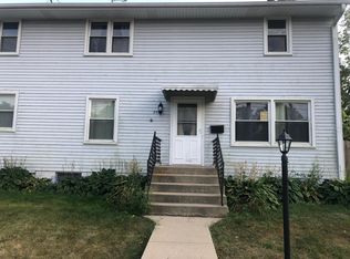 805 Schiller St, Elgin, IL 60123