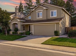 9400 Windrift Ln, Elk Grove, CA 95758