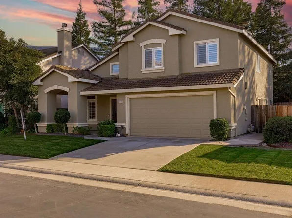 9400 Windrift Ln, Elk Grove, CA 95758