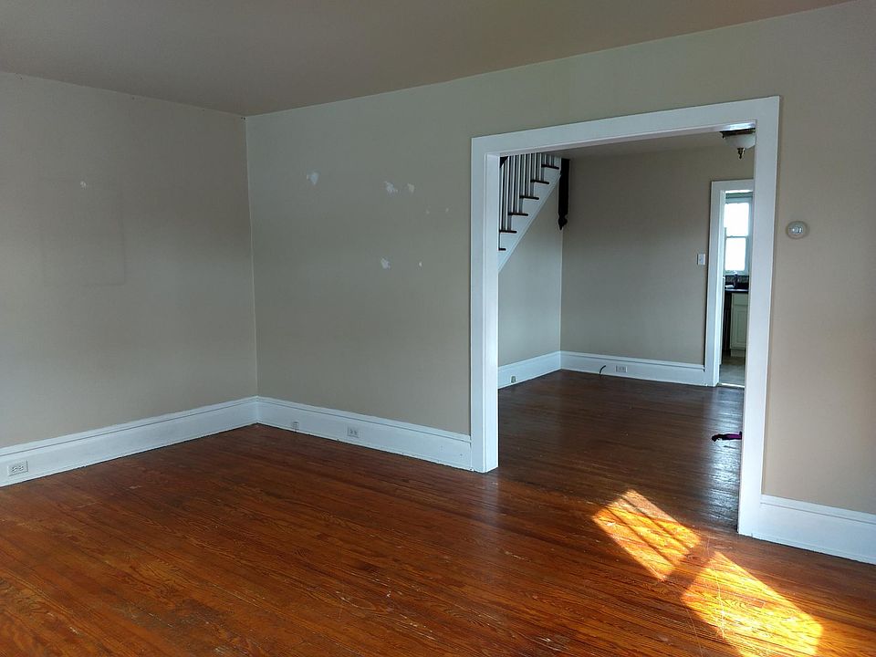 2nd image of 119 W 1st St