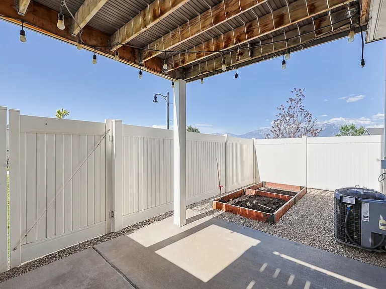 4442 W Lone Shadow Ln — Photo 29