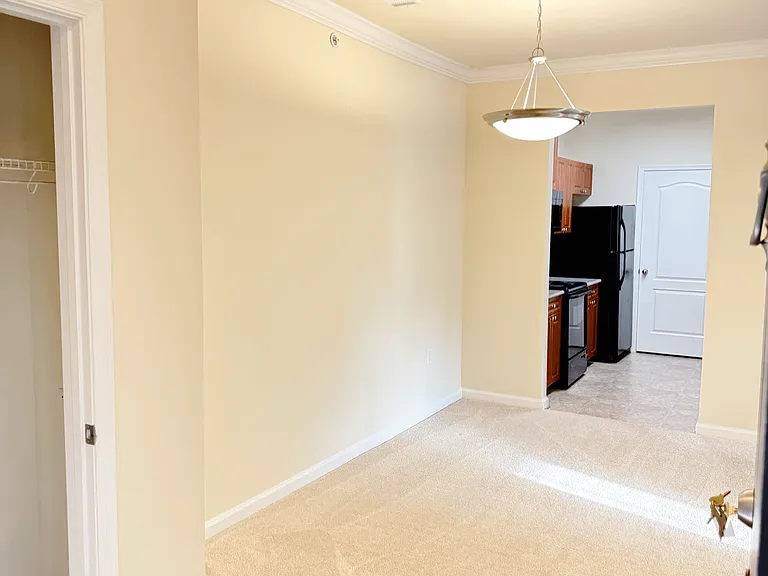 Clairmont at Farmgate — Photo 91
