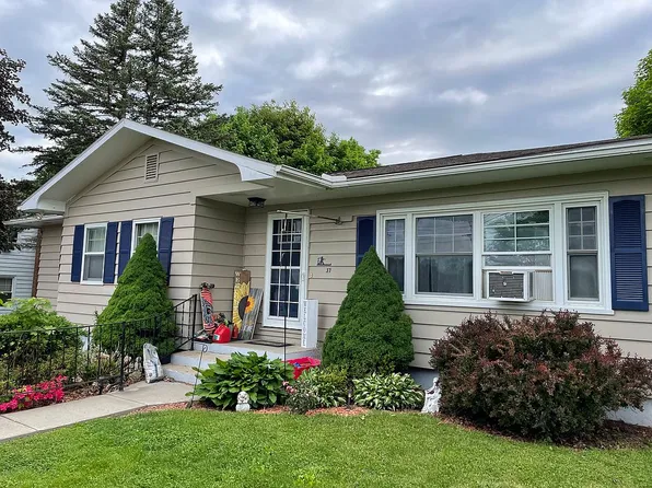 37 Ball St, Waverly, NY 14892