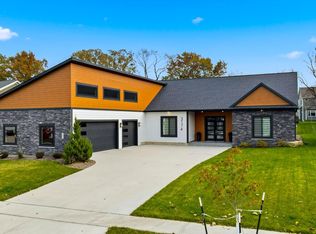 3174 Yellow Rose Ln SW, Rochester, MN 55902