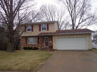 2007 Middle Rd, Bettendorf, IA 52722