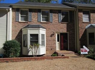 208 Woodcastle Dr, Florence, AL 35630