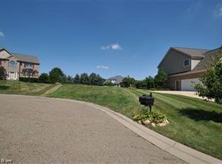 Friarwood Cir NW, Canton, OH