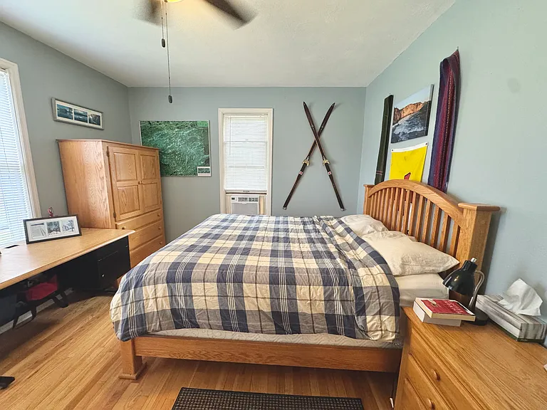1407 E Madison St — Photo 9