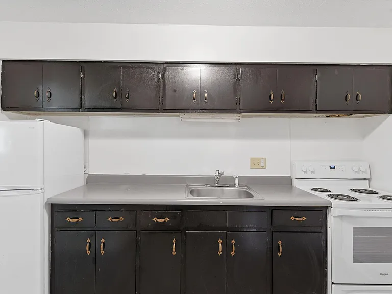 1017 W Washita St #2 — Photo 8