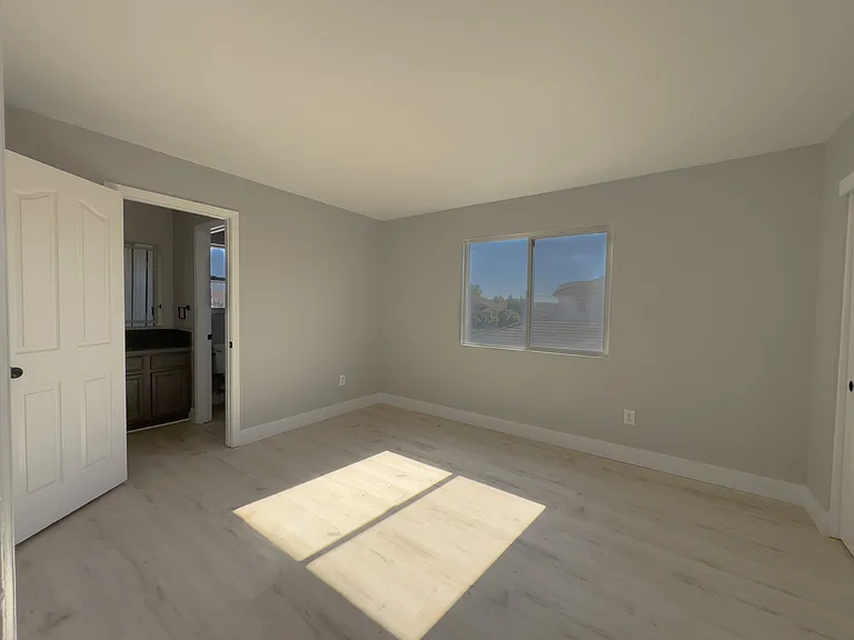 8268 Iron Gorge Dr — Photo 24