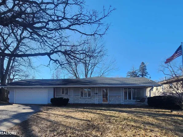 208 6th St N, Northwood, IA 50459