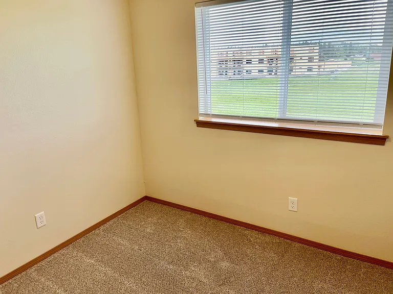 921 N Stanley St — Photo 10