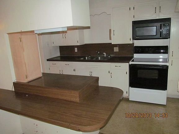 4th image of 810 Hawkins Ave