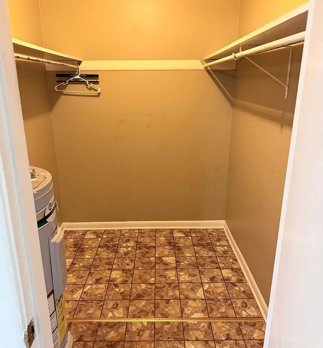 1 bed, 568 sqft, $1,400 — Photo 4