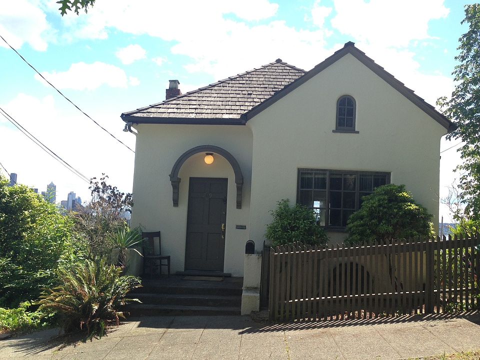 1st image of 211 Highland Dr