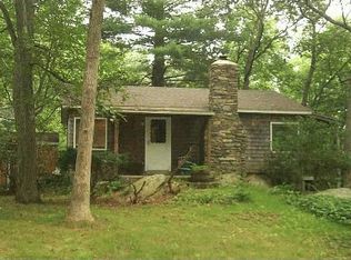 91 Billings Lake Rd, North Stonington, CT 06359