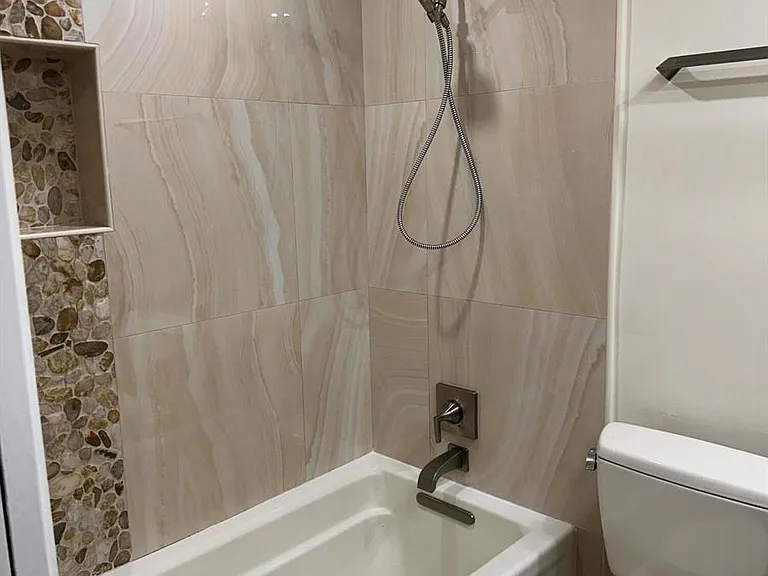 797 S Riverside Dr — Photo 22