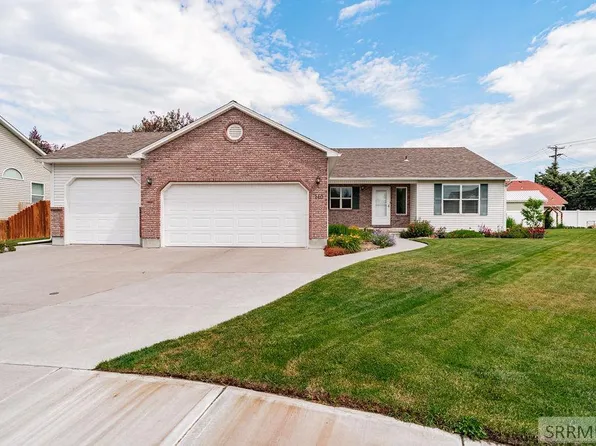 140 Harrisburg Ln, Idaho Falls, ID 83404