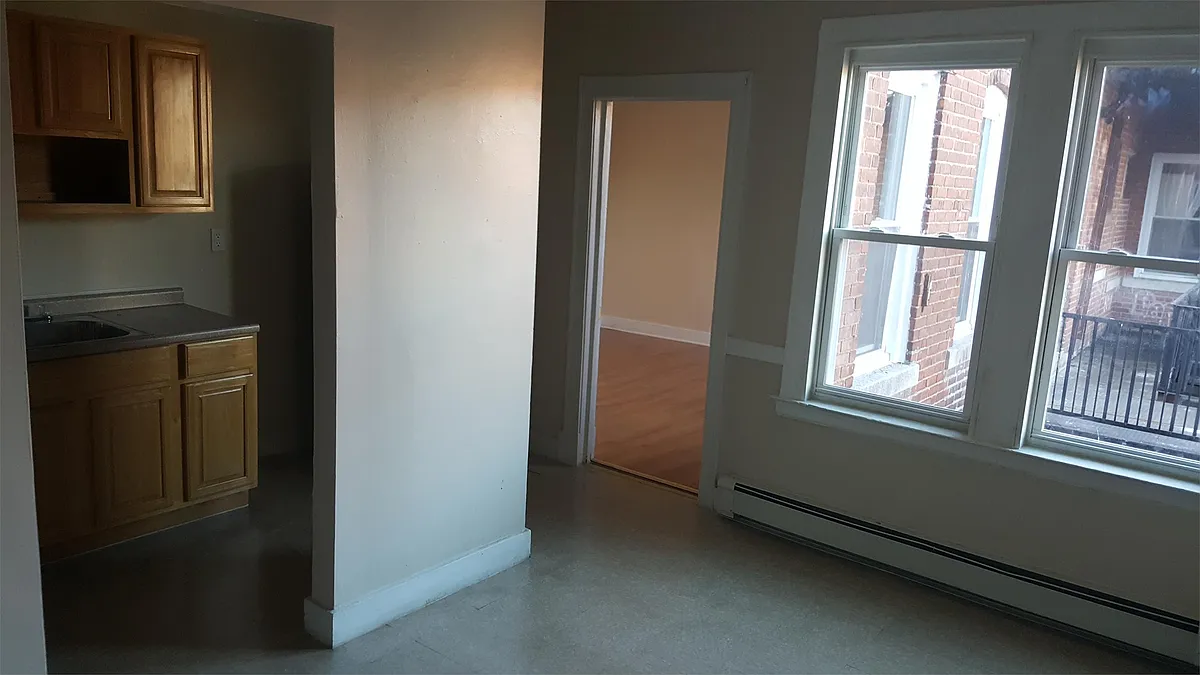 Building Photo - 254 Albany Ave #C2