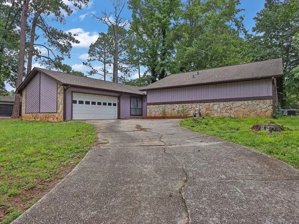 5025 Stoney Point Cir, Stone Mountain, GA 30088