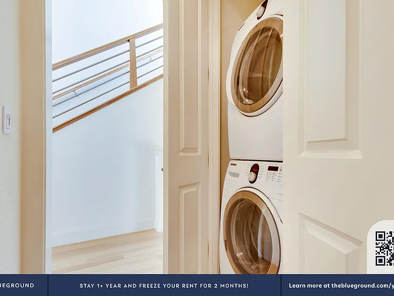 Washer/Dryer in Apartment