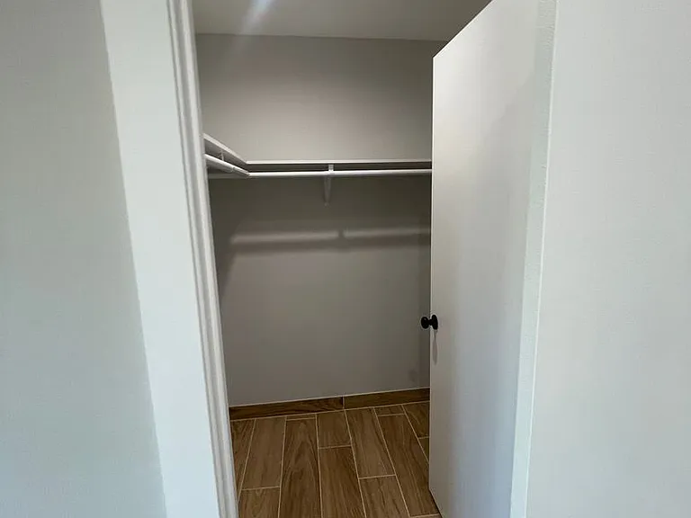 4620 Compton Ave — Photo 6
